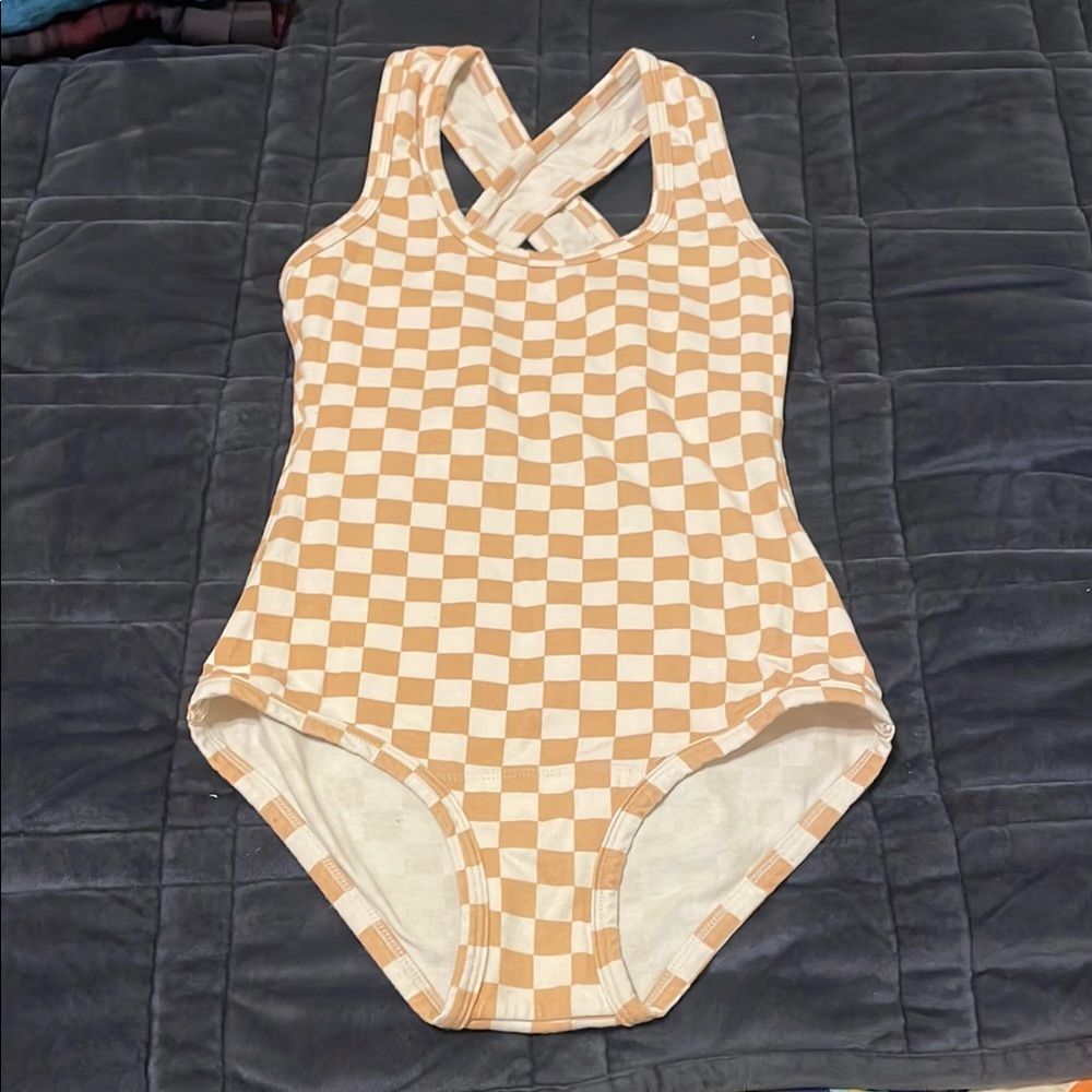 ARQ organic cotton Checkered Bodysuit in camel and White